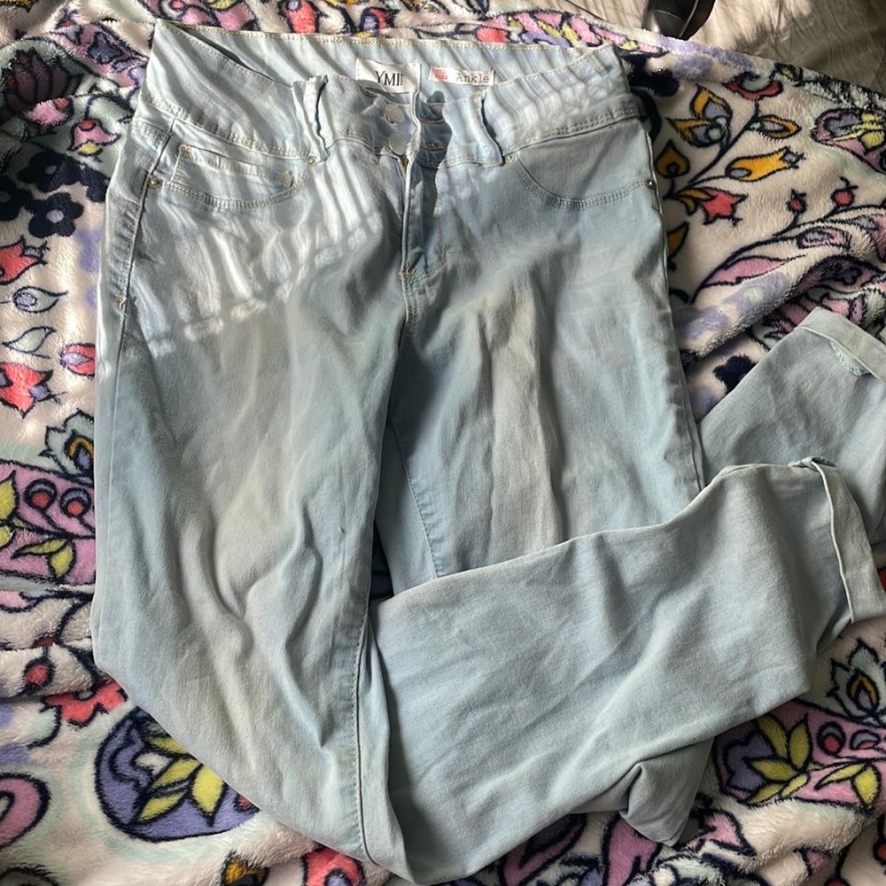 light blue colored mid rise jeans size 9 juniors